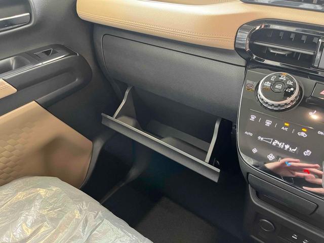 デリカミニ Ｇ　プレミアム　届出済未使用車　全周囲カメラ　両側電動スライドドア　クリアランスソナー　クルーズコントロール　レーンアシスト　衝突被害軽減システム　オートライト　スマートキー　アイドリングストップ　電動格納ミラー（37枚目）