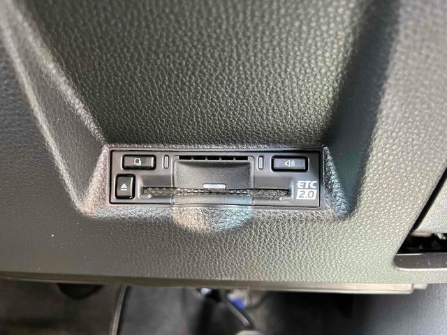 ヤリスクロス ハイブリッドＺ　純正ディスプレイオーディオ　全周囲カメラ　クリアランスソナー　クルーズコントロール　レーンアシスト　パワーシート　衝突被害軽減システム　オートマチックハイビーム　ＬＥＤヘッドランプ　アルミホイール（7枚目）