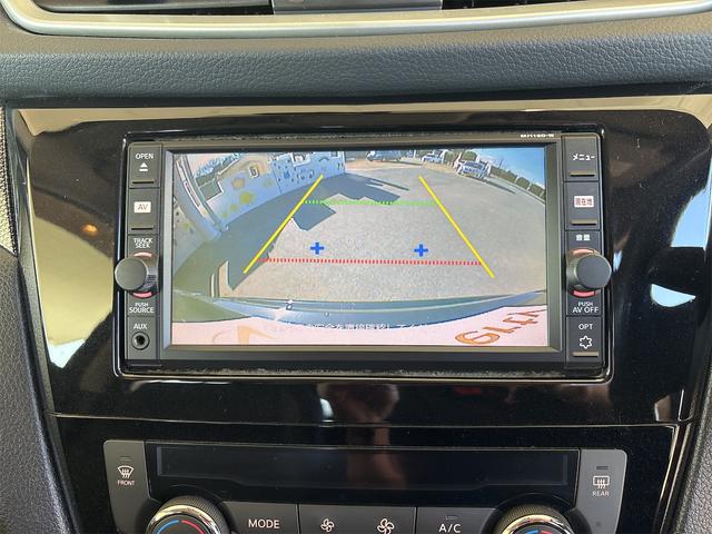 エクストレイル ２０Ｘ　エマージェンシーブレーキパッケージ　純正ナビ　バックカメラ　クリアランスソナー　衝突被害軽減システム　ＴＶ　オートライト　純正アルミホイール　スマートキー　アイドリングストップ　電動格納ミラー　シートヒーター　ＣＶＴ　盗難防止システム（6枚目）