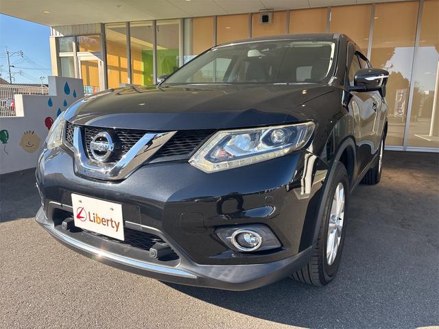 エクストレイル ２０Ｘ　エマージェンシーブレーキパッケージ　純正ナビ　バックカメラ　クリアランスソナー　衝突被害軽減システム　ＴＶ　オートライト　純正アルミホイール　スマートキー　アイドリングストップ　電動格納ミラー　シートヒーター　ＣＶＴ　盗難防止システム（7枚目）