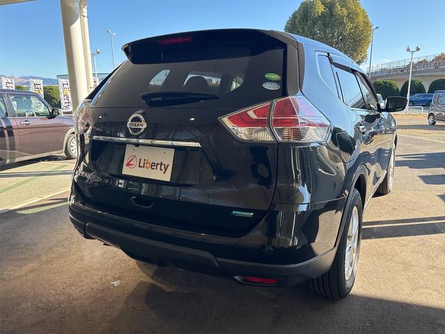 エクストレイル ２０Ｘ　エマージェンシーブレーキパッケージ　純正ナビ　バックカメラ　クリアランスソナー　衝突被害軽減システム　ＴＶ　オートライト　純正アルミホイール　スマートキー　アイドリングストップ　電動格納ミラー　シートヒーター　ＣＶＴ　盗難防止システム（14枚目）