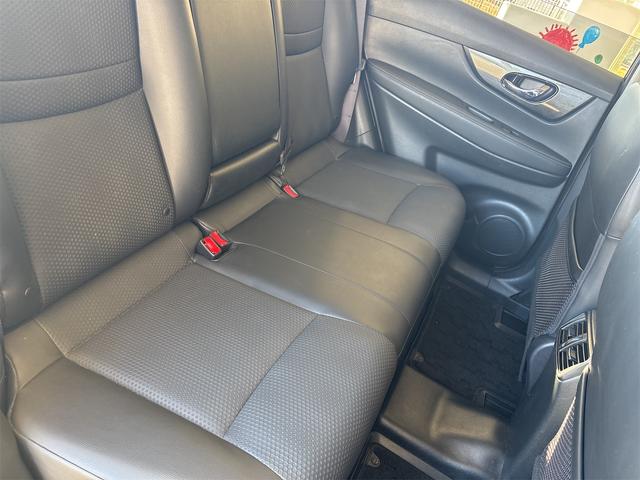 エクストレイル ２０Ｘ　エマージェンシーブレーキパッケージ　純正ナビ　バックカメラ　クリアランスソナー　衝突被害軽減システム　ＴＶ　オートライト　純正アルミホイール　スマートキー　アイドリングストップ　電動格納ミラー　シートヒーター　ＣＶＴ　盗難防止システム（45枚目）