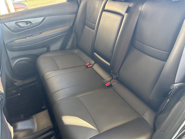 エクストレイル ２０Ｘ　エマージェンシーブレーキパッケージ　純正ナビ　バックカメラ　クリアランスソナー　衝突被害軽減システム　ＴＶ　オートライト　純正アルミホイール　スマートキー　アイドリングストップ　電動格納ミラー　シートヒーター　ＣＶＴ　盗難防止システム（47枚目）