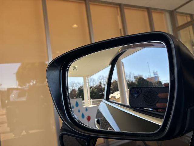 エクストレイル ２０Ｘ　エマージェンシーブレーキパッケージ　純正ナビ　バックカメラ　クリアランスソナー　衝突被害軽減システム　ＴＶ　オートライト　純正アルミホイール　スマートキー　アイドリングストップ　電動格納ミラー　シートヒーター　ＣＶＴ　盗難防止システム（55枚目）