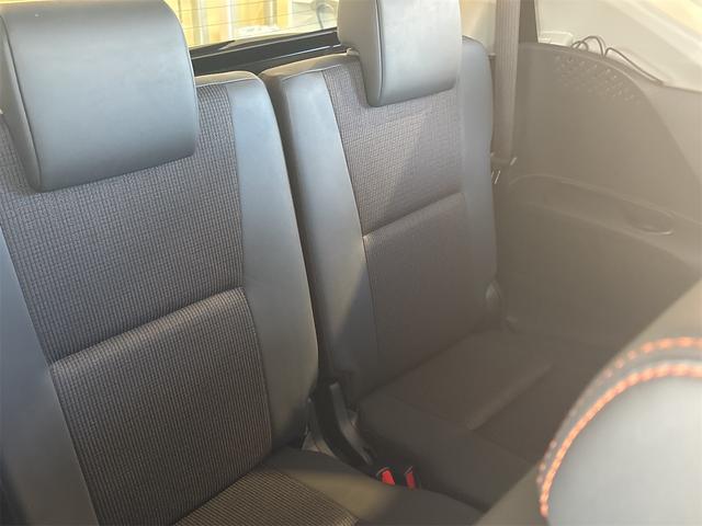 シエンタ ハイブリッドG クエロ 社外ナビ ETC バックカメラ 両側電動スライドドア TV レーンアシスト 衝突被害軽減システム オートマチックハイビーム オートライト LEDヘッドランプ スマートキー CVT(46枚目)