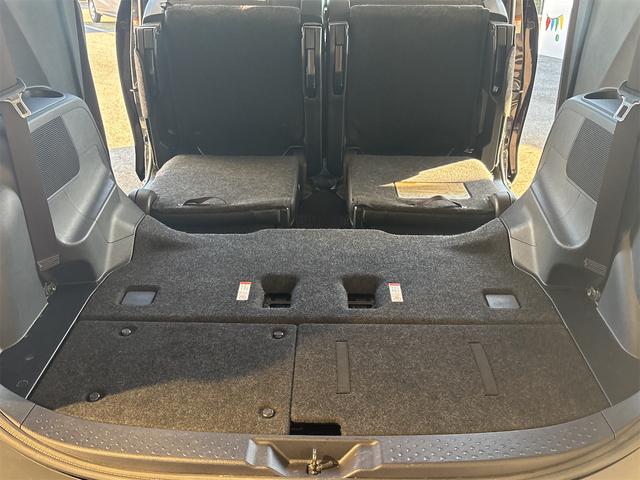 シエンタ ハイブリッドG クエロ 社外ナビ ETC バックカメラ 両側電動スライドドア TV レーンアシスト 衝突被害軽減システム オートマチックハイビーム オートライト LEDヘッドランプ スマートキー CVT(52枚目)