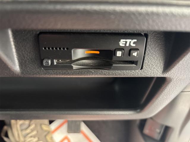 クロスビー ハイブリッドＭＺ　純正ナビ　ＥＴＣ　バックカメラ　サイドカメラ　クリアランスソナー　オートクルーズコントロール　レーンアシスト　衝突被害軽減システム　オートライト　ＬＥＤヘッドランプ　純正アルミホイール　スマートキー（7枚目）