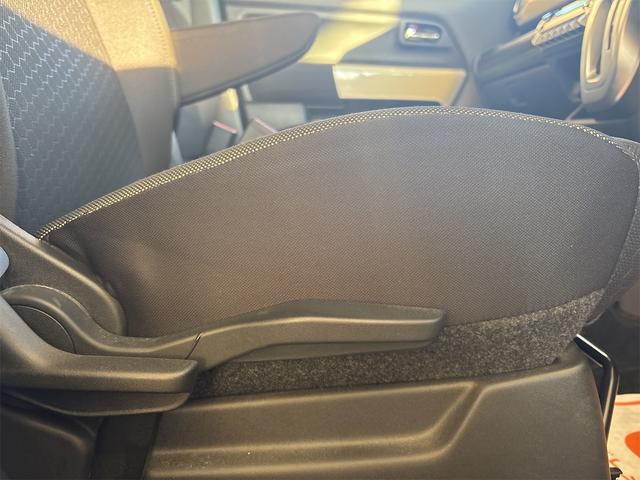 クロスビー ハイブリッドＭＺ　純正ナビ　ＥＴＣ　バックカメラ　サイドカメラ　クリアランスソナー　オートクルーズコントロール　レーンアシスト　衝突被害軽減システム　オートライト　ＬＥＤヘッドランプ　純正アルミホイール　スマートキー（52枚目）