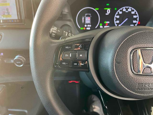 ヴェゼル ｅ：ＨＥＶ　Ｘ　社外ナビ　ＥＴＣ　バックカメラ　クリアランスソナー　オートクルーズコントロール　レーンアシスト　衝突被害軽減システム　ＴＶ　オートライト　ＬＥＤヘッドランプ　純正アルミホイール　スマートキー（23枚目）