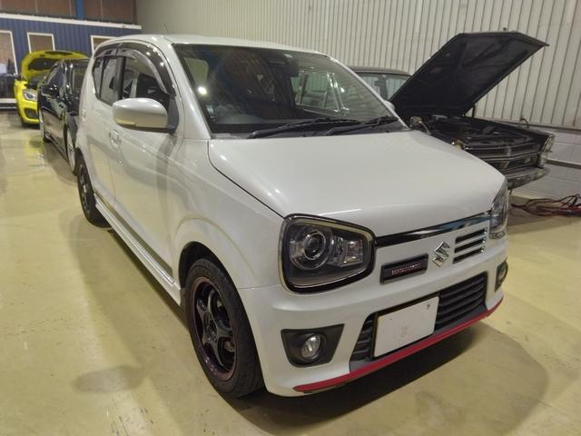 アルトワークス ベースグレード　５ｚｉｇｅｎマフラー・５ｚｉｇｅｎホイール・ＭＯＭＯステアリング・ワークスベルクイックリリース・Ｋｅｎｗｏｏｄスピーカー・Ｋｅｎｗｏｏｄディスプレイオーディオ・Ｂｌｕｅｔｏｏｔｈ機能・前後ドラレコ（2枚目）