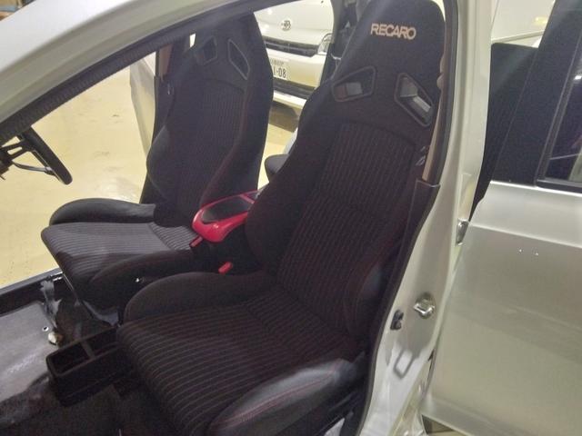 アルトワークス ベースグレード　５ｚｉｇｅｎマフラー・５ｚｉｇｅｎホイール・ＭＯＭＯステアリング・ワークスベルクイックリリース・Ｋｅｎｗｏｏｄスピーカー・Ｋｅｎｗｏｏｄディスプレイオーディオ・Ｂｌｕｅｔｏｏｔｈ機能・前後ドラレコ（22枚目）