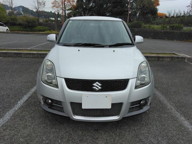 スイフト スポーツ　純正５速ＭＴ・ナビゲーション・ワンセグＴＶ・バックカメラ・ドライブレコーダー・ＨＩＤヘッドライト・フォグライト・純正アルミホイール・ＥＴＣ・純正スポーツシート・スマートキー・オートエアコン（3枚目）