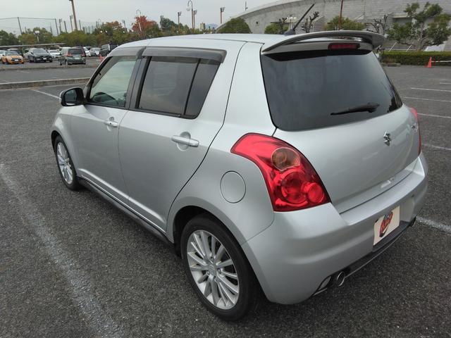 スイフト スポーツ　純正５速ＭＴ・ナビゲーション・ワンセグＴＶ・バックカメラ・ドライブレコーダー・ＨＩＤヘッドライト・フォグライト・純正アルミホイール・ＥＴＣ・純正スポーツシート・スマートキー・オートエアコン（8枚目）