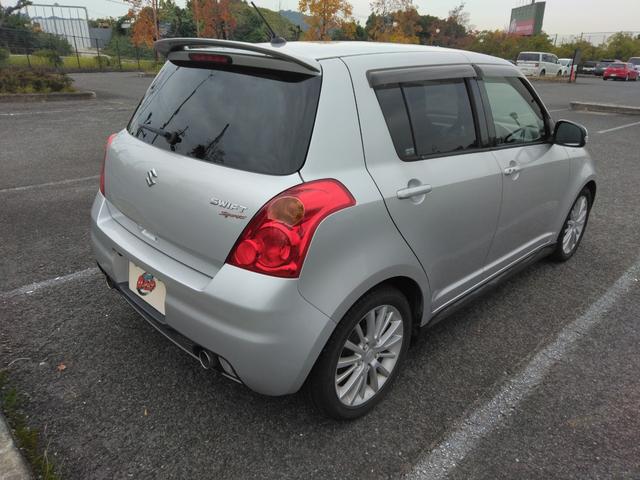 スイフト スポーツ　純正５速ＭＴ・ナビゲーション・ワンセグＴＶ・バックカメラ・ドライブレコーダー・ＨＩＤヘッドライト・フォグライト・純正アルミホイール・ＥＴＣ・純正スポーツシート・スマートキー・オートエアコン（10枚目）