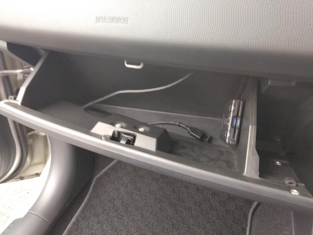 スイフト スポーツ　純正５速ＭＴ・ナビゲーション・ワンセグＴＶ・バックカメラ・ドライブレコーダー・ＨＩＤヘッドライト・フォグライト・純正アルミホイール・ＥＴＣ・純正スポーツシート・スマートキー・オートエアコン（26枚目）