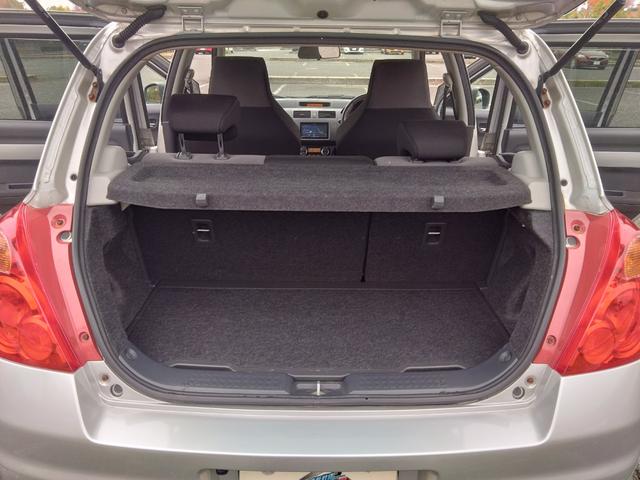 スイフト スポーツ　純正５速ＭＴ・ナビゲーション・ワンセグＴＶ・バックカメラ・ドライブレコーダー・ＨＩＤヘッドライト・フォグライト・純正アルミホイール・ＥＴＣ・純正スポーツシート・スマートキー・オートエアコン（32枚目）