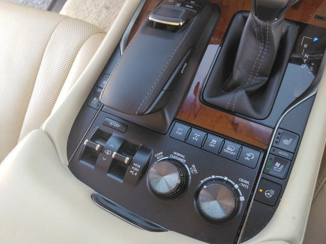 ＬＸ ＬＸ５７０　ムーンルーフ・本革電動シート・シートエアコン・電動リアゲート・純正ナビ・Ｂｌｕｅｔｏｏｔｈ機能・フルセグＴＶ・ドライブレコーダー・クルーズコントロール・３６０°パノラマビューカメラ・クールボックス（36枚目）