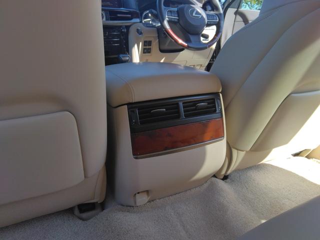 ＬＸ ＬＸ５７０　ムーンルーフ・本革電動シート・シートエアコン・電動リアゲート・純正ナビ・Ｂｌｕｅｔｏｏｔｈ機能・フルセグＴＶ・ドライブレコーダー・クルーズコントロール・３６０°パノラマビューカメラ・クールボックス（47枚目）