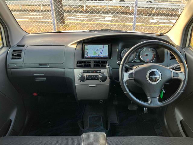 ムーヴ カスタム　ＲＳリミテッド　ＥＴＣ　ナビ　ＨＩＤ　キーレスエントリー　電動格納ミラー　ベンチシート　ＡＴ　ＡＢＳ　アルミホイール　衝突安全ボディ　エアコン　パワーステアリング　パワーウィンドウ（2枚目）