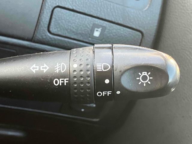 ムーヴ カスタム　ＲＳリミテッド　ＥＴＣ　ナビ　ＨＩＤ　キーレスエントリー　電動格納ミラー　ベンチシート　ＡＴ　ＡＢＳ　アルミホイール　衝突安全ボディ　エアコン　パワーステアリング　パワーウィンドウ（8枚目）