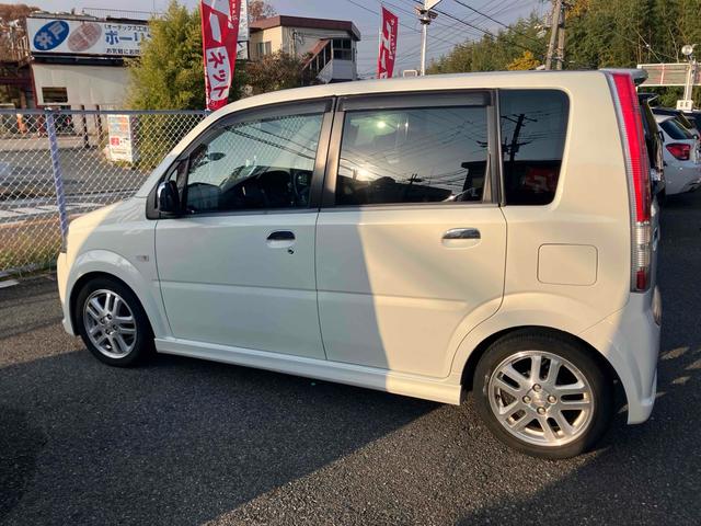 ムーヴ カスタム　ＲＳリミテッド　ＥＴＣ　ナビ　ＨＩＤ　キーレスエントリー　電動格納ミラー　ベンチシート　ＡＴ　ＡＢＳ　アルミホイール　衝突安全ボディ　エアコン　パワーステアリング　パワーウィンドウ（15枚目）