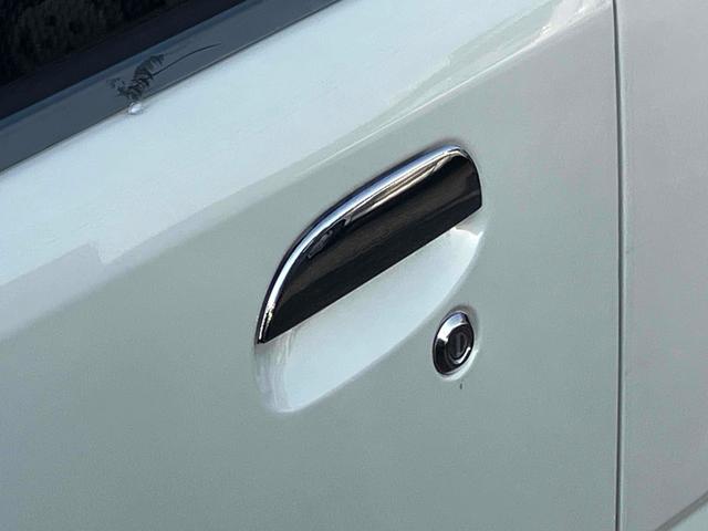 ムーヴ カスタム　ＲＳリミテッド　ＥＴＣ　ナビ　ＨＩＤ　キーレスエントリー　電動格納ミラー　ベンチシート　ＡＴ　ＡＢＳ　アルミホイール　衝突安全ボディ　エアコン　パワーステアリング　パワーウィンドウ（18枚目）