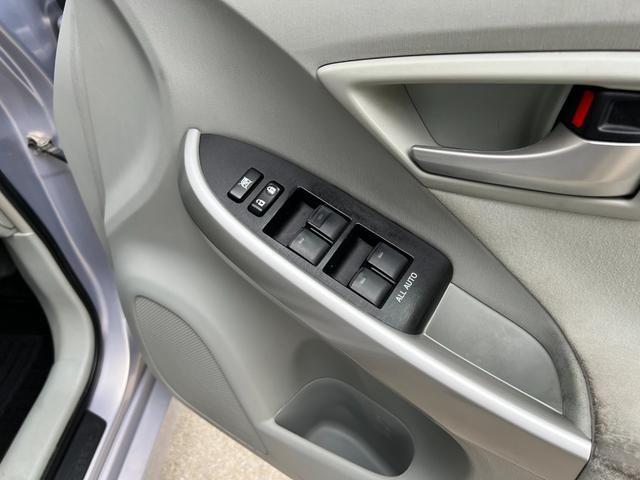 プリウス Ｓ　ナビ＆フルセグＴＶ・バックカメラ・ＥＴＣ（16枚目）