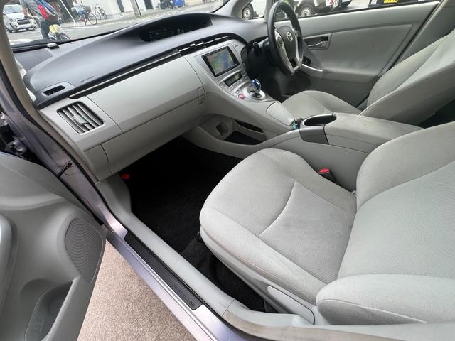 プリウス Ｓ　ナビ＆フルセグＴＶ・バックカメラ・ＥＴＣ（31枚目）