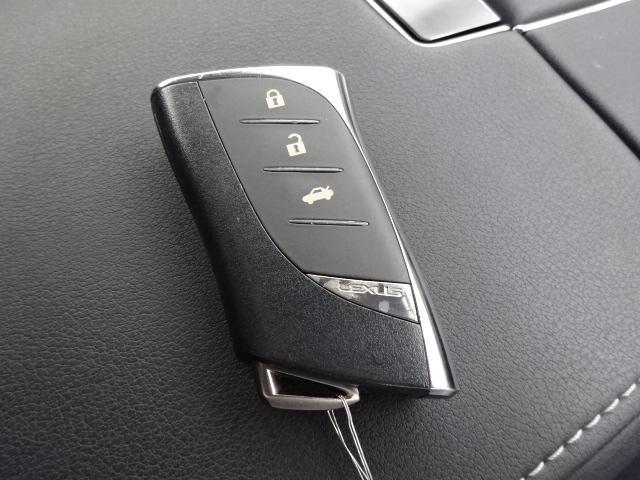 LC500h Sパッケージ カールソン21インチアルミホイール シートヒーター ステアリングヒータ レクサス純正ナビ Bluetooth フルセグTV 三眼LEDヘッドライト 安全ブレーキ クルーズコントロール オートハイビーム(65枚目)