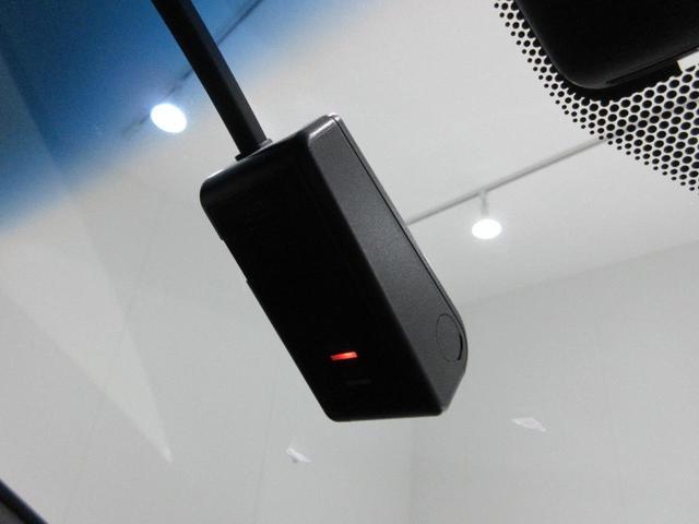 RS TRDエアロ・LDA・シートヒーター・パワーシート・トヨタ純正マルチナビ・レーダークルーズコントロール・Bluetooth・2.0ETC・バックカメラ・フルセグ・ステアリングヒーター・コーナーセンサー(13枚目)