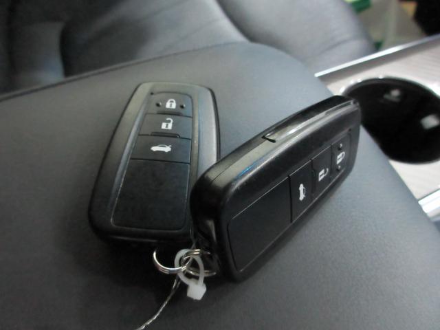RS TRDエアロ・LDA・シートヒーター・パワーシート・トヨタ純正マルチナビ・レーダークルーズコントロール・Bluetooth・2.0ETC・バックカメラ・フルセグ・ステアリングヒーター・コーナーセンサー(61枚目)