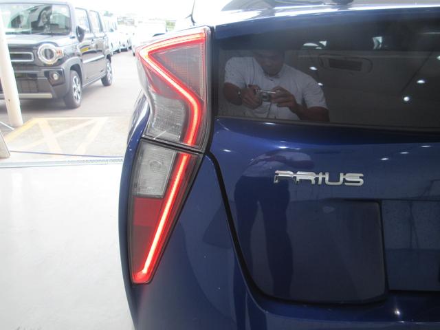 A 禁煙車 BSM LDA HUD 衝突軽減 クルーズコントロール コーナーセンサー LEDヘッドライト 純正7型ナビ CD DVD Bluetooth フルセグTV ドライブレコーダー バックカメラ(48枚目)