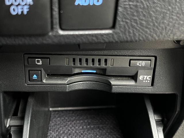 アルファード ２．５Ｓ　Ｃパッケージ　純正後席モニター　エントリーナビキット　フルセグＴＶ　ＣＤ／ＤＶＤデッキ　３眼ＬＥＤヘッドライト　黒革シートトヨタセーフティセンス　純正９型ディスプレイオーディオ　ビルトインＥＴＣ　両側電動（29枚目）
