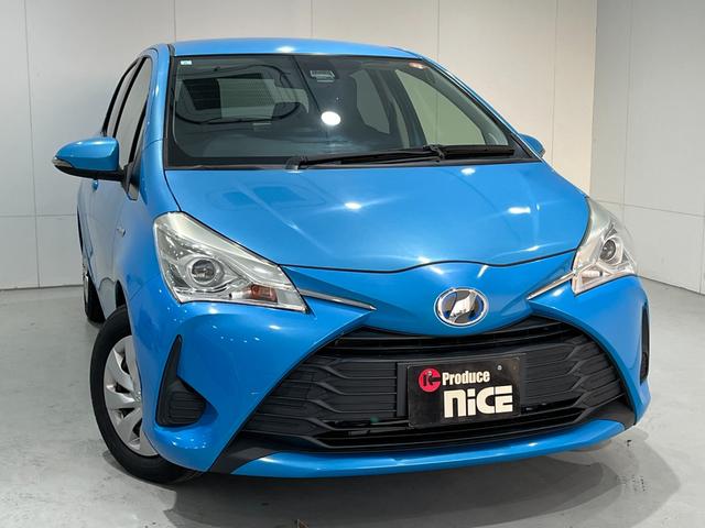 ヴィッツ ハイブリッドＦ　トヨタセーフティセンス　純正７型ナビ　ＬＥＤヘッドライト　ＣＤ　Ｂｌｕｅｔｏｏｔｈ　ＴＶ　バックモニター　プッシュスタート　ビルトインＥＴＣ　ＡＵＴＯライト　ステアリングスイッチ　アイドリングストップ（6枚目）