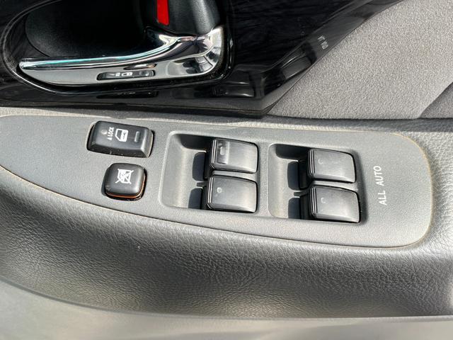 TOYOTA ALPHARD V AS PLATINUM SELECTION