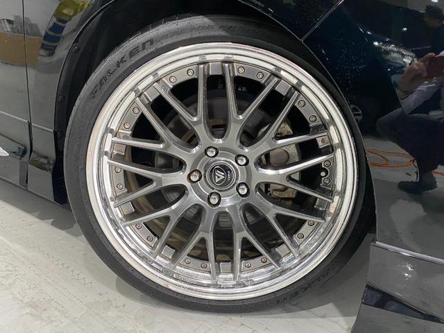アルファードハイブリッド Z モデリスタエアロ ブリッツ車高調 VERZ21インチAW 左右独立ムーンルーフ シグネチャーイルミブレード 純正13.2型後席モニター デジタルインナーミラー BSM パノラミックビューモニター(16枚目)