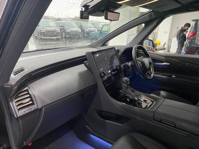 アルファードハイブリッド Z モデリスタエアロ ブリッツ車高調 VERZ21インチAW 左右独立ムーンルーフ シグネチャーイルミブレード 純正13.2型後席モニター デジタルインナーミラー BSM パノラミックビューモニター(62枚目)
