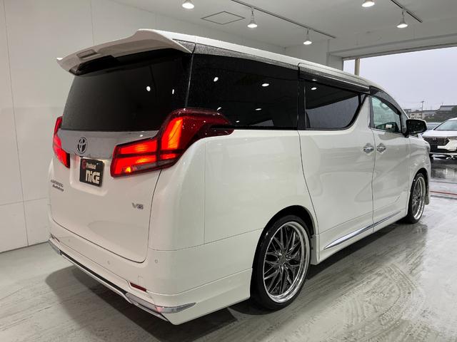 アルファード 3.5エグゼクティブラウンジ 寒冷地 モデリスタエアロ WORK21インチAW ツインムーンルーフ JBLプレミアサウンド リアエンターテイメント デジタルインナーミラー 黒革シート 3眼LED BSM ビルトインETC2.0(21枚目)