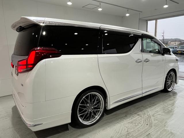 アルファード 3.5エグゼクティブラウンジ 寒冷地 モデリスタエアロ WORK21インチAW ツインムーンルーフ JBLプレミアサウンド リアエンターテイメント デジタルインナーミラー 黒革シート 3眼LED BSM ビルトインETC2.0(22枚目)