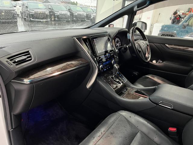 アルファード 3.5エグゼクティブラウンジ 寒冷地 モデリスタエアロ WORK21インチAW ツインムーンルーフ JBLプレミアサウンド リアエンターテイメント デジタルインナーミラー 黒革シート 3眼LED BSM ビルトインETC2.0(61枚目)