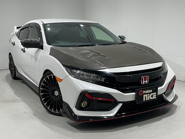 シビック セダン　ホンダセンシング　ＨｏｎｄａＳＥＮＳＩＮＧ　フルエアロ　カーボンボンネット　ＲＥＣＡＲＯシート　ＲＳＥスポーツマフラー　ナビ装着ＰＫＧ　パナソニック１０型ナビＢＤ／ＤＶＤ／ＣＤ　リアウィング　Ｂカメラ　ＥＴＣ２．０（7枚目）