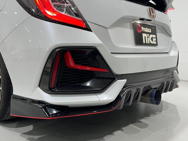 シビック セダン　ホンダセンシング　ＨｏｎｄａＳＥＮＳＩＮＧ　フルエアロ　カーボンボンネット　ＲＥＣＡＲＯシート　ＲＳＥスポーツマフラー　ナビ装着ＰＫＧ　パナソニック１０型ナビＢＤ／ＤＶＤ／ＣＤ　リアウィング　Ｂカメラ　ＥＴＣ２．０（13枚目）