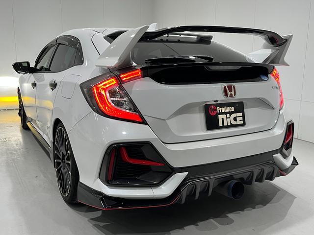 シビック セダン　ホンダセンシング　ＨｏｎｄａＳＥＮＳＩＮＧ　フルエアロ　カーボンボンネット　ＲＥＣＡＲＯシート　ＲＳＥスポーツマフラー　ナビ装着ＰＫＧ　パナソニック１０型ナビＢＤ／ＤＶＤ／ＣＤ　リアウィング　Ｂカメラ　ＥＴＣ２．０（19枚目）