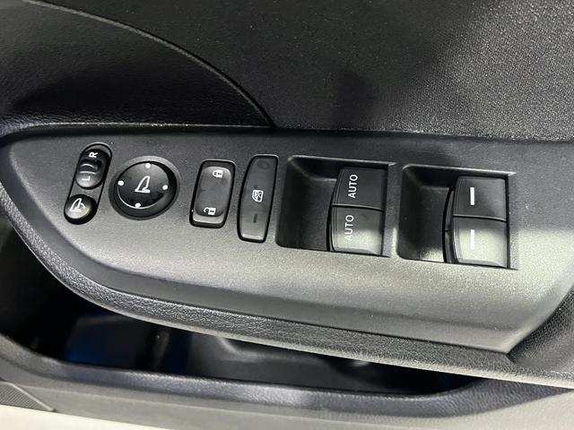 シビック セダン　ホンダセンシング　ＨｏｎｄａＳＥＮＳＩＮＧ　フルエアロ　カーボンボンネット　ＲＥＣＡＲＯシート　ＲＳＥスポーツマフラー　ナビ装着ＰＫＧ　パナソニック１０型ナビＢＤ／ＤＶＤ／ＣＤ　リアウィング　Ｂカメラ　ＥＴＣ２．０（29枚目）