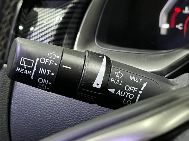 シビック セダン　ホンダセンシング　ＨｏｎｄａＳＥＮＳＩＮＧ　フルエアロ　カーボンボンネット　ＲＥＣＡＲＯシート　ＲＳＥスポーツマフラー　ナビ装着ＰＫＧ　パナソニック１０型ナビＢＤ／ＤＶＤ／ＣＤ　リアウィング　Ｂカメラ　ＥＴＣ２．０（35枚目）