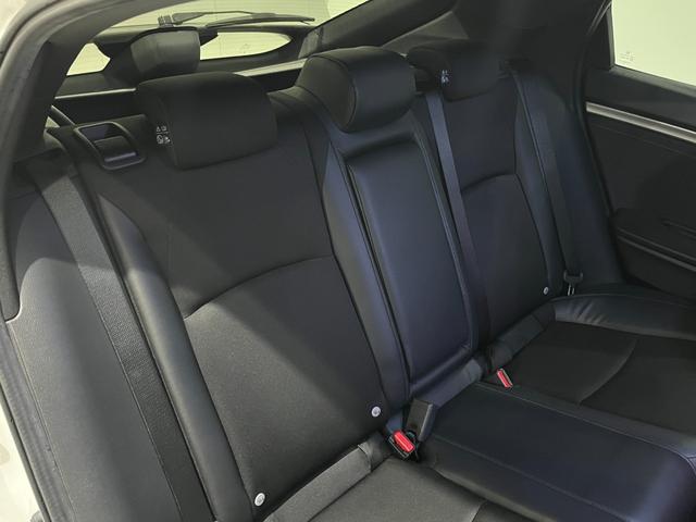 シビック セダン　ホンダセンシング　ＨｏｎｄａＳＥＮＳＩＮＧ　フルエアロ　カーボンボンネット　ＲＥＣＡＲＯシート　ＲＳＥスポーツマフラー　ナビ装着ＰＫＧ　パナソニック１０型ナビＢＤ／ＤＶＤ／ＣＤ　リアウィング　Ｂカメラ　ＥＴＣ２．０（43枚目）