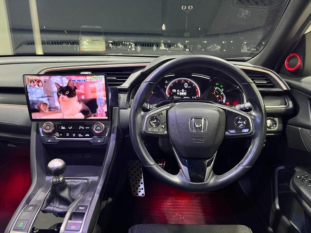 シビック セダン　ホンダセンシング　ＨｏｎｄａＳＥＮＳＩＮＧ　フルエアロ　カーボンボンネット　ＲＥＣＡＲＯシート　ＲＳＥスポーツマフラー　ナビ装着ＰＫＧ　パナソニック１０型ナビＢＤ／ＤＶＤ／ＣＤ　リアウィング　Ｂカメラ　ＥＴＣ２．０（49枚目）