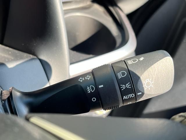 アルファード 2.5S タイプゴールド ブリッツ車高調 ロクサーニ20インチAW ツインムーンルーフ デジタルインナーミラー BSM 後席モニター エントリーナビキット フルセグTV CD/DVDデッキ 3眼LEDヘッドライト(33枚目)