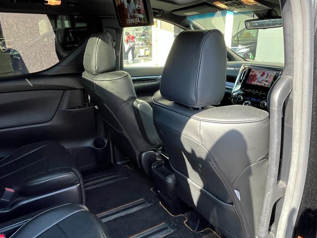 アルファード 2.5S タイプゴールド ブリッツ車高調 ロクサーニ20インチAW ツインムーンルーフ デジタルインナーミラー BSM 後席モニター エントリーナビキット フルセグTV CD/DVDデッキ 3眼LEDヘッドライト(41枚目)