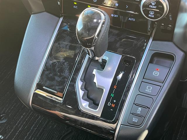 アルファード ２．５Ｓ　タイプゴールド　寒冷地仕様　車高調　ＲＡＹＳ２０インチＡＷ　後席フリップダウンモニター　エントリーナビキット　ＣＤ／ＤＶＤデッキ　フルセグＴＶ　トヨタセーフティセンス　ビルトインＥＴＣ　３眼ＬＥＤヘッドライト（30枚目）